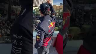 Checo  Pérez  todo  un  rockstar  en Las  Vegas  #lasvegas