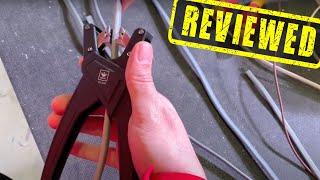 Strip TWIN and EARTH cables FAST with this IDEAL cable stripper.