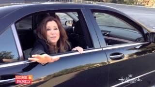 .@MaryMcDonnell10 leaving the @homeandfamilytv set @majorcrimesTNT