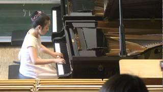 Shen Sini (*2000) Beethoven op 10 Nr.1 c-moll Allegro  molto e con brio