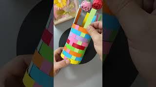 Use colorful cardboard strips and children to weave beautiful pen holders. Beautiful and practic