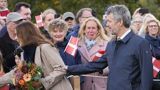 SWEET MOMENT! Relatable King Frederik whispers 'it's time to go' to Queen Mary. #queenmary #denmark