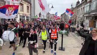 Studenti, đaci, profesori i građani marširaju ka Beogradu