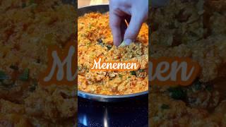 Menemen - Türkisches Ei mit Tomaten.Schnelles und einfaches Rezept.
