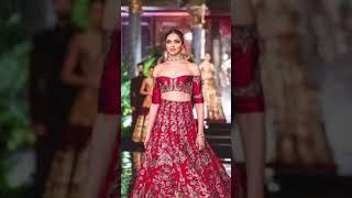 Deepika Padukone bollywood actress wear bold dress