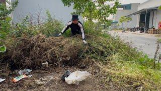 People were indifferent when they saw us cleaning this polluted sidewalk for free