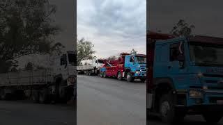 Here comes the Sinotruk Howo truck crane!