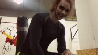 Сумасшедшая тренировка безумного джокера /Crazy mad joker training