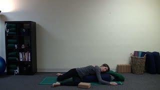 60-min yin yoga to lengthen and twist