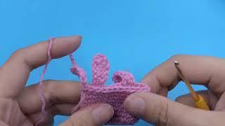 Bao Anh shows how to knit a rabbit bag Part 4