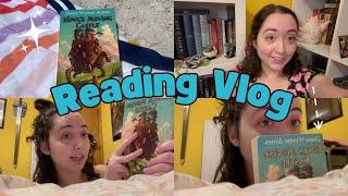 Reading on the Beach - Howl's Moving Castle Vlog