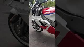 Yamaha FZR 1000 Exup