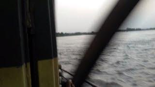 Pakistan Train Passing Over River Indus Bridge during Flood | Flood in River | Karachi Express