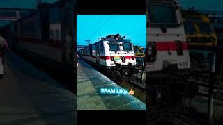 Wap-7 vs wap-5 attitude  #indianrail #railway #indiarailway #train #indianraiboy