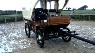 Horse Drawn Carriage Model 042 Walk Round