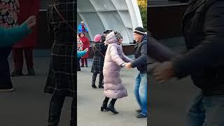 Веселі Танці Харків Кум та Кума️ Super Kharkiv Dance #shots #shotsyoutube #dance
