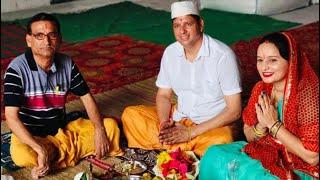 विश्वकर्मा  पूजा करवायी अपने परिवार के साथ