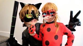 NiKO CAT NOIR  and  ADLEY LADY BUG  vs  WiFi MOM family pretend play as Adleys favorite cartoon show