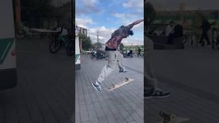 Short Flip #skateboarding #skateboardvibes #skateboard #youtuber #skate #skatebord #sportsequipment