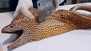 Amazing！Giant Moray Eel, Grilled Eel Making