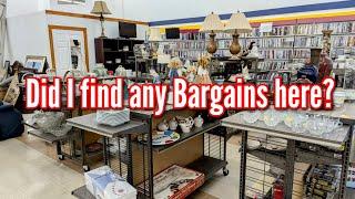 THRIFTING AT BARGAIN HUNTERS THRIFT STORE! RESELLING IN 2025? + DESIGNER THRIFT SCORE!