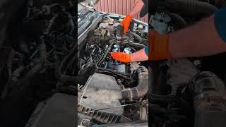 замена клапанной крышки a14net #двигатель #гбц #mechanic #залипательно #автосервис #лайфхак
