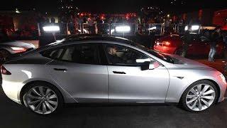 Tesla Motors Unveils New Automated Driving System