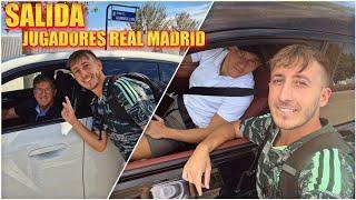  ASISTIMOS a la SALIDA de los JUGADORES del REAL MADRID en la CIUDAD DEPORTIVA de VALDEBEBAS