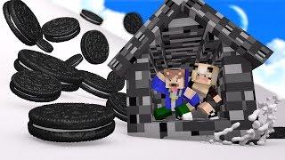 OREO TSUNAMI VS. OREO BASE!