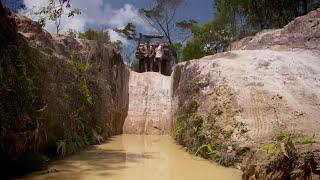  EX-ARMY UNIMOG takes on the OLD TELE TRACK (Cape York, Australia)