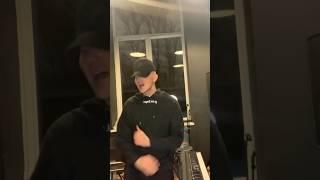 Спел «Миллиард» без микрофона - и вот что случилось!
