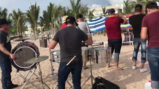 Banda tocando en la playa  Mazatlán sinaloa 