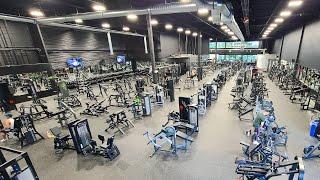 The Largest Bodybuilding Gym in The World Tour