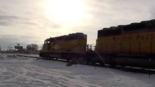 (HD) FULL POWER From STOP! GREAT SOUND! (EMD) SD40-2's