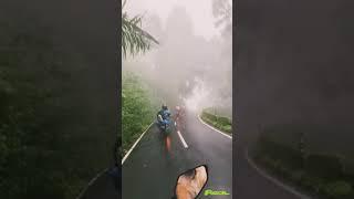 Travel Through Fog || Darjeeling Trip || Bike Ride || Monsoon Wala Hill Scenes ||