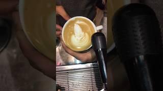 Latte art tutorial tulips #coffee #coffeeart #barista #harrdysandhu #turururu