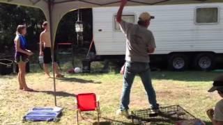 Washer pitchin commentator