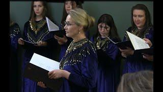 И. Денисова "Всего то навсего" .  Солистка - Е. Просвирякова, Дирижер - А. Драгунский