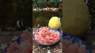 Pomelo With Salt And Pepper