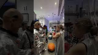 Доставка подарков в костюме приведения! Delivery in a ghost costume!