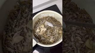 바삭바삭 과자같은 프라이드 멸치볶음 진짜 맛있어요️