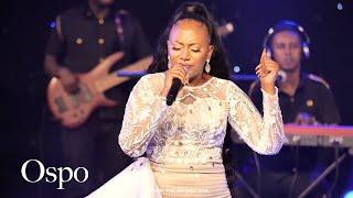 Bella Kombo - Nifinyange (Official Live Recorded Video)