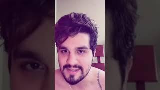  Léo Xavier | Luan Santana em casa canta ao vivo música Investimento