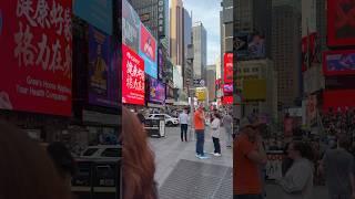 WALKING IN BETWEEN EVERYONE AT TIMES SQUARE | #nycwalk #manhattan #timessquare #nyc #springwalk #fyp