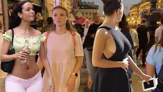 Beautiful girls on the streets of Saint Petersburg , Russia | Россия , Санкт-Петербург 