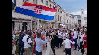 Dubrovnik svatovi na ulici 20.05.2023 Hrvatska / Dubrovnik wedding party on the street, Croatia /4K