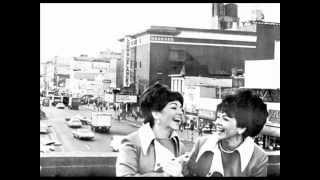 Di grine kuzine - The Barry Sisters