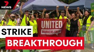 A breakthrough deal ends the Woolies strike, putting food back on Melbourne shelves | 7NEWS