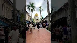 Celebrating Eid without family is no joke | Video @Masjid Sultan, Singapore 