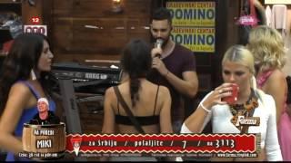 Farma 7 - Aca Živanović okružen ženama